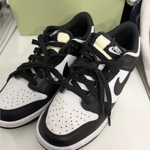 Nike Pandas Kids Black and White Sneakers - Picture 4 of 5